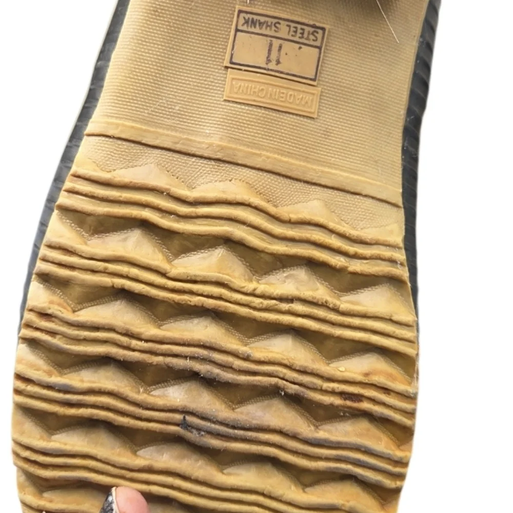Thermolite Steel Shank Performance Insulators Men's Tan and Black Boots 11